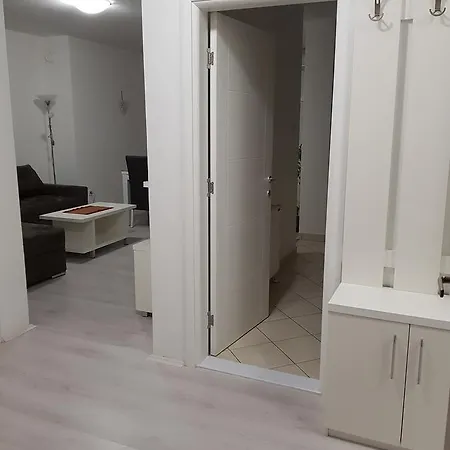 Gea 18 Apartment *