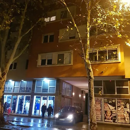 Gea 18 Apartment