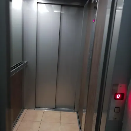 Gea 18 * Νόβι Σαντ