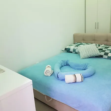 Gea 18 Apartment