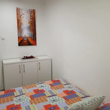 Gea 18 Apartment
